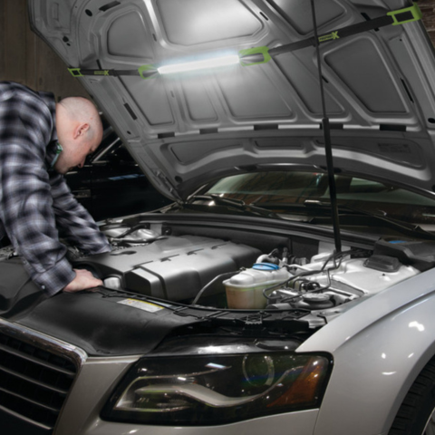 UltraLume® luz led trabajo debajo de capo y chasis de carros